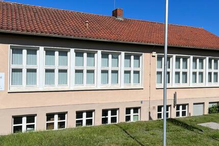 Büro-Praxisräume in 1A-Lage direkt in Lehre zimmer