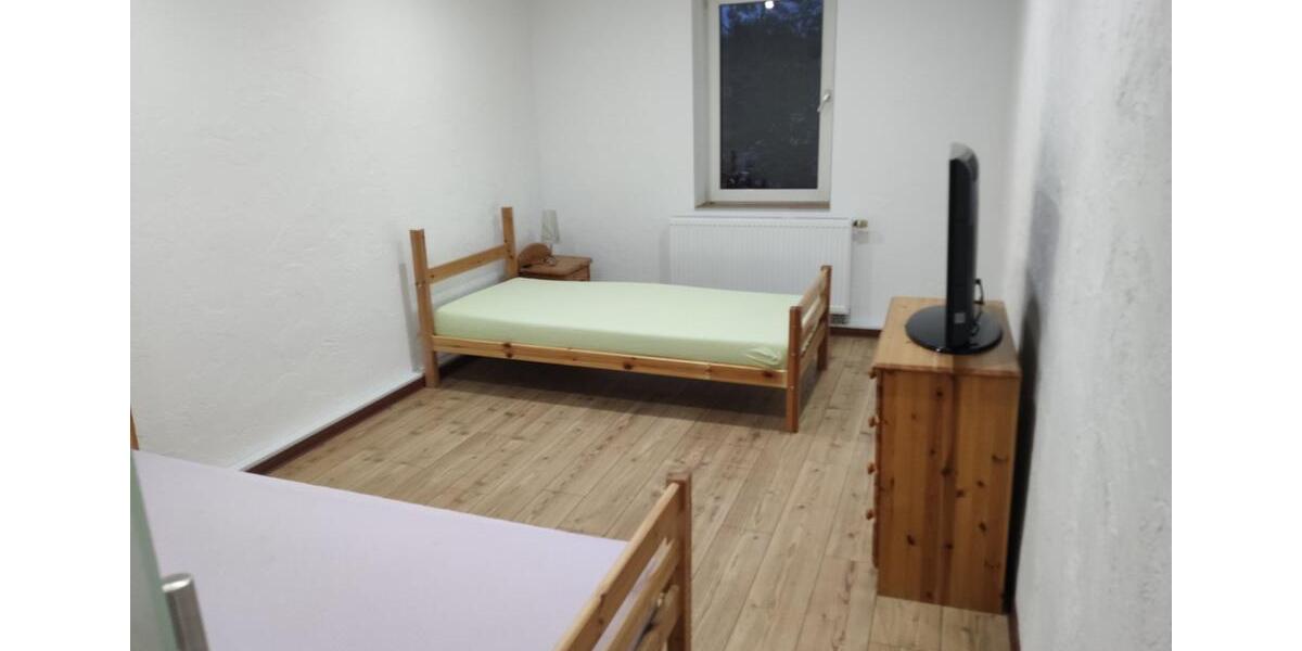 Wohnen auf Zeit Betzdorf - 5 Zimmer, 120 m&sup2;, 15&euro; | Angebot:10580337