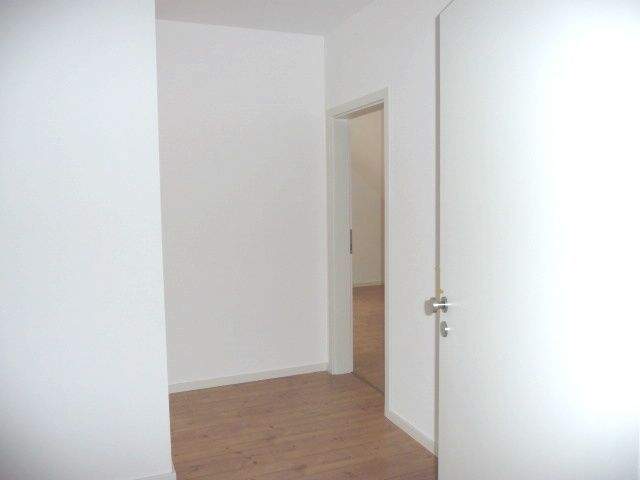 **ERSTBEZUG - Innovativ und modern - 2-Zi-DG-Whg mit Balkon** 2 zimmer