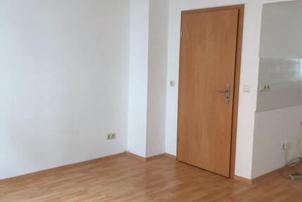 Wohnung Altenburg - 1 Zimmer, 35 m&sup2;, 210&euro; | Angebot:25976132