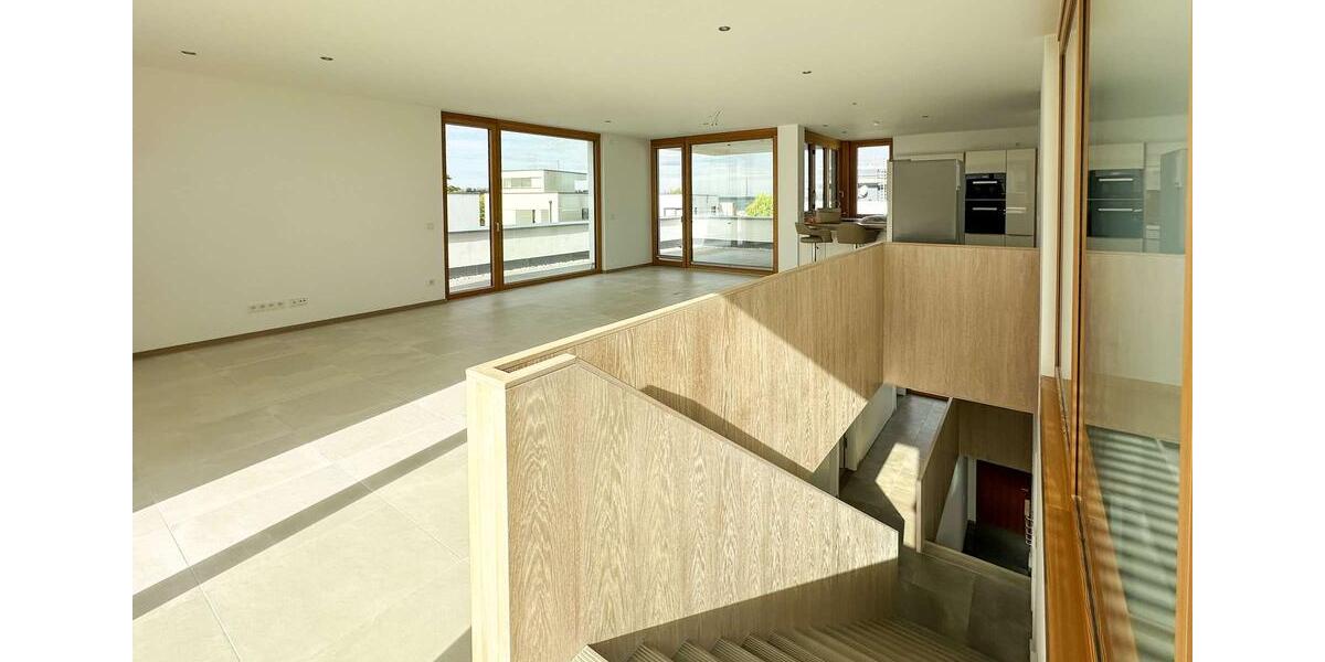 Einfamilienhaus Zwenkau - 6 Zimmer, 257 m&sup2;, 3.000&euro; | Angebot:24474777