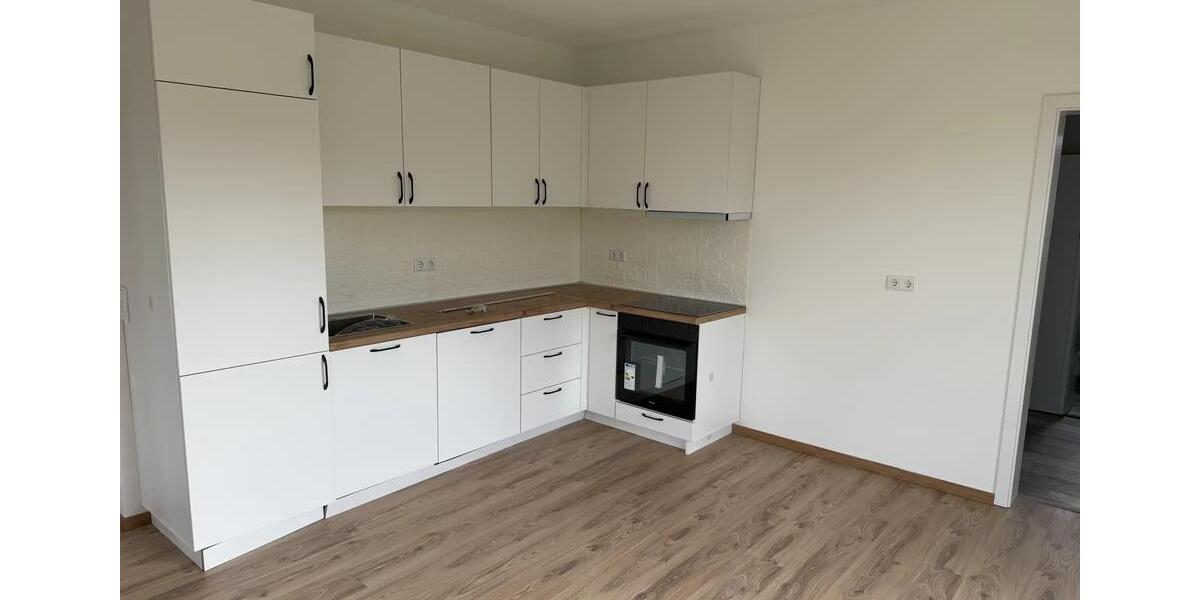 Doppelhaushälfte Uchte - 6 Zimmer, 178 m&sup2;, 1.400&euro; | Angebot:26255584