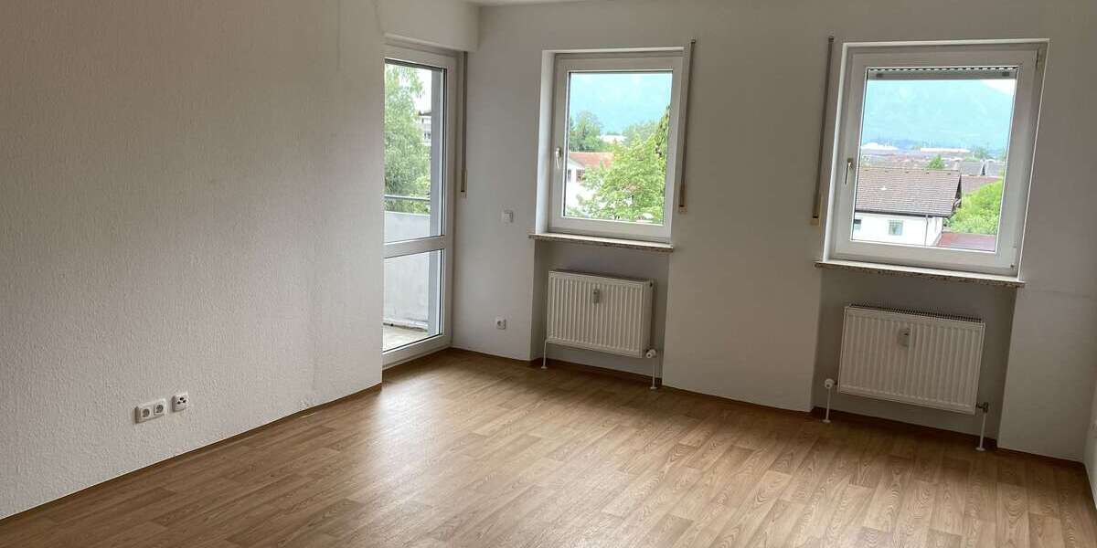 Etagenwohnung Ainring - 3 Zimmer, 73 m&sup2;, 871&euro; | Angebot:24031184