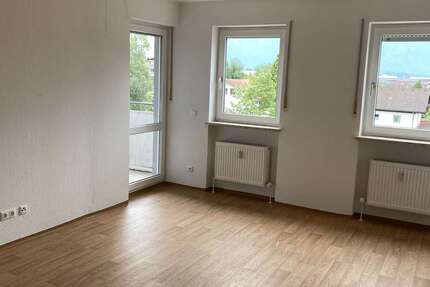 Wohnung Ainring - 3 Zimmer, 73 m&sup2;, 871&euro; | Angebot:24031184