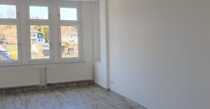 Etagenwohnung Lauter-Bernsbach Lauter - 3 Zimmer, 95 m&sup2;, 550&euro; | Angebot:23755277
