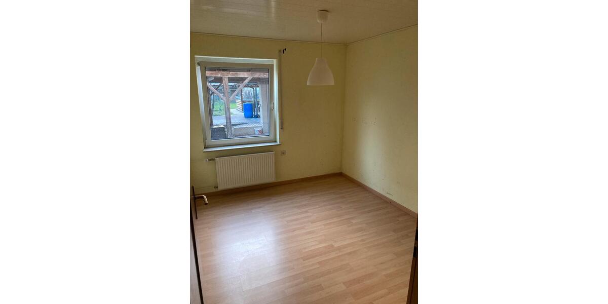 Erdgeschoßwohnung Untermünkheim - 4 Zimmer, 77 m&sup2;, 700&euro; | Angebot:25934836