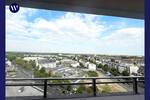 Mit Fernblick über Köln das Wohnen genießen: 2 Zimmer mit Einbauküche, Balkon, Aufzug