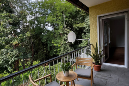 Frisch Renovierte 3-Zimmer Wohnung mit Balkon in Roth, 1. OG 3 zimmer