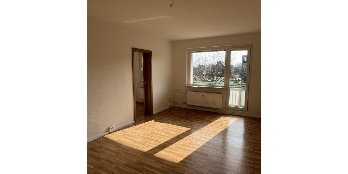 Erdgeschoßwohnung Güstrow - 3 Zimmer, 60 m&sup2;, 450&euro; | Angebot:25990349