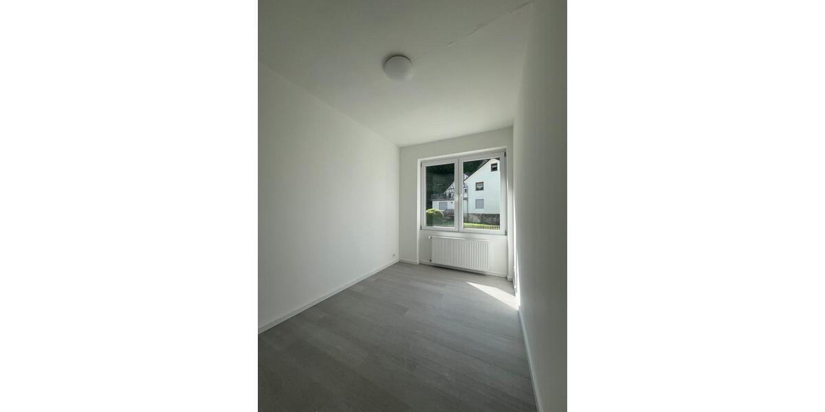 Erdgeschoßwohnung Oberwesel - 4 Zimmer, 110 m&sup2;, 600&euro; | Angebot:25720868