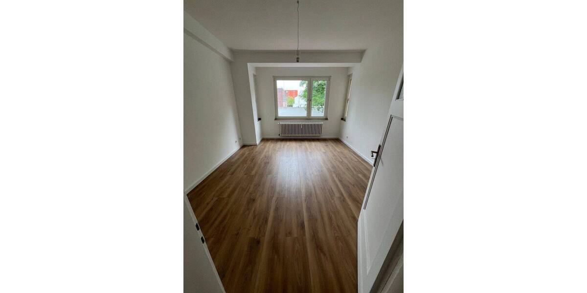 Etagenwohnung Düsseldorf Bilk - 3 Zimmer, 79 m&sup2;, 1.430&euro; | Angebot:26886365