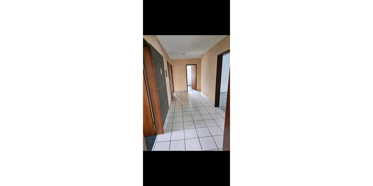 Dachgeschoßwohnung Spangenberg - 4 Zimmer, 115 m&sup2;, 850&euro; | Angebot:26198782
