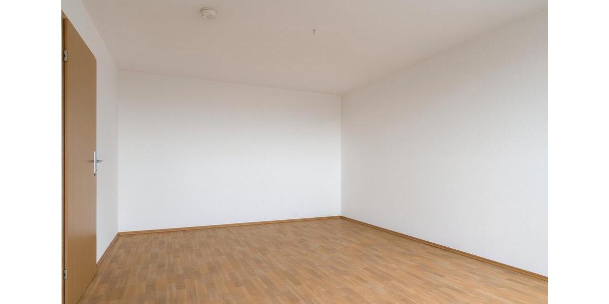Etagenwohnung Rudolstadt - 4 Zimmer, 70 m&sup2;, 450&euro; | Angebot:26442701