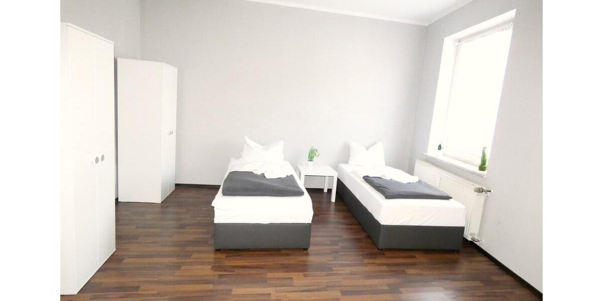 Wohnen auf Zeit Schwandorf - 3 Zimmer, 110 m&sup2;, 130&euro; | Angebot:18427588