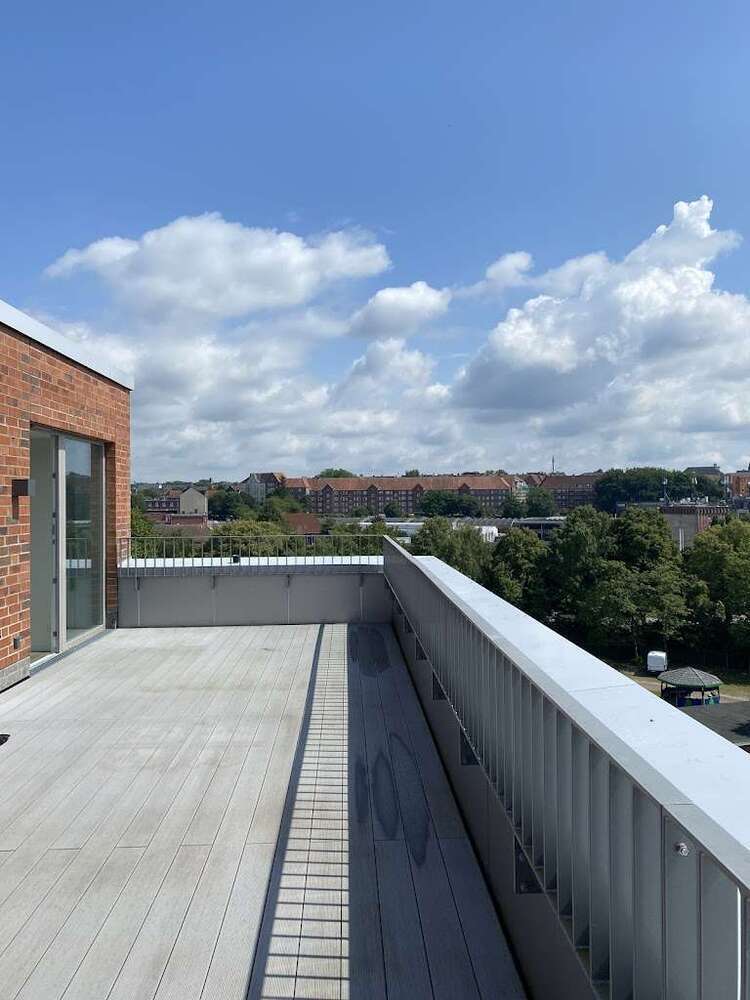 Wohnung zum Mieten in Kiel 1.608,20 € 96.5 m²