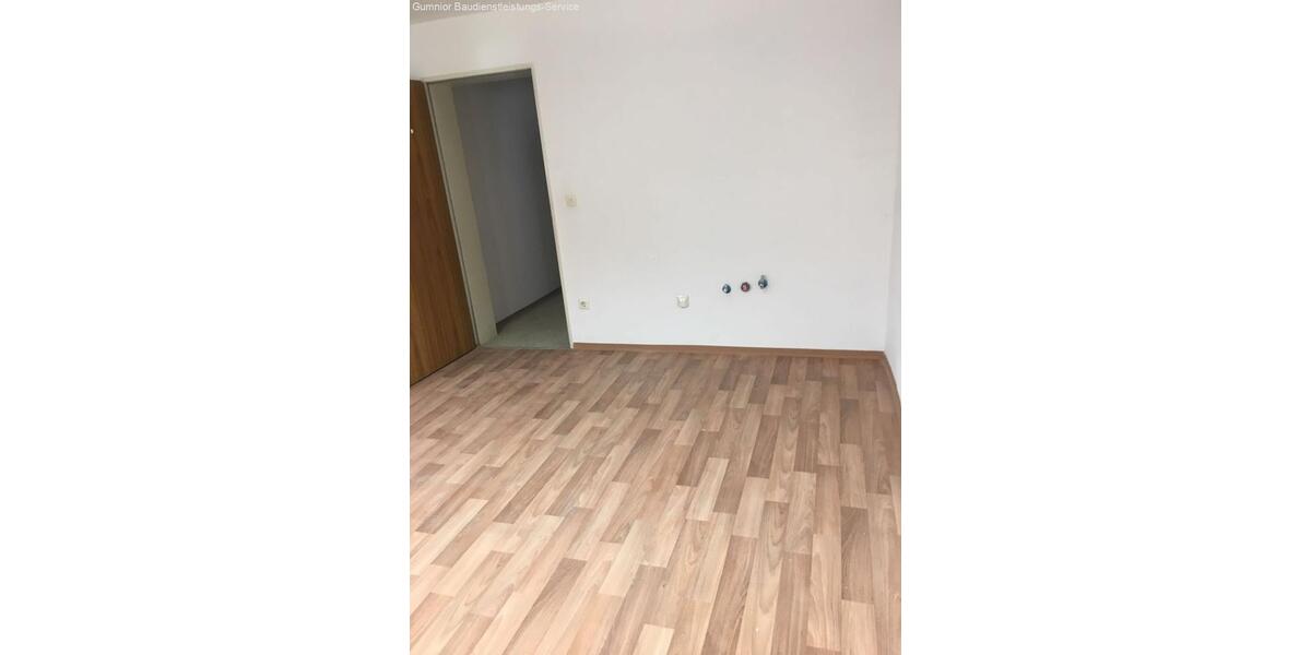 Etagenwohnung Neustadt an der Waldnaab - 1 Zimmer, 38 m&sup2;, 380&euro; | Angebot:24741170