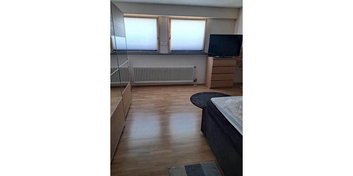 Dachgeschoßwohnung Lösnich - 4 Zimmer, 120 m&sup2;, 750&euro; | Angebot:25805819