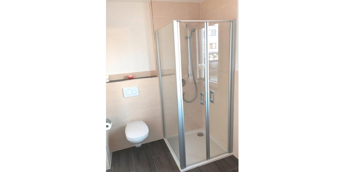 Erdgeschoßwohnung Arnstorf - 4 Zimmer, 125 m&sup2;, 1.000&euro; | Angebot:26396939