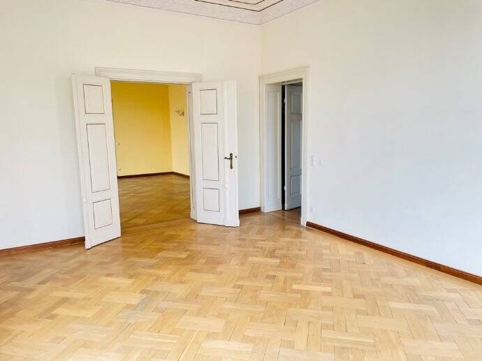 Gewerbeobjekt Guben - 6 Zimmer, 240 m&sup2;, 1.195&euro; | Angebot:19288001