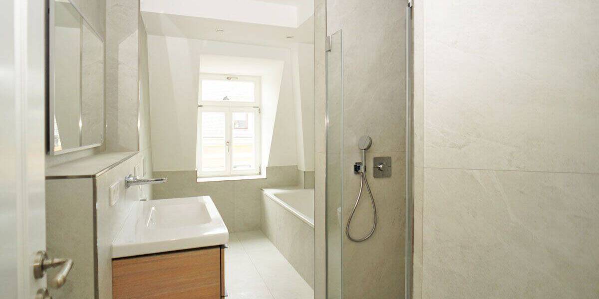 Etagenwohnung Dresden Striesen-Ost - 3 Zimmer, 85 m&sup2;, 1.850&euro; | Angebot:26767951