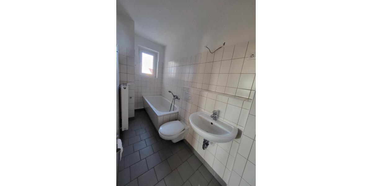 Dachgeschoßwohnung Radeberg - 3 Zimmer, 78 m&sup2;, 470&euro; | Angebot:26635777