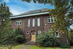 Große Altbau-Wohnung mit 4 Zimmern und Balkon 4 zimmer