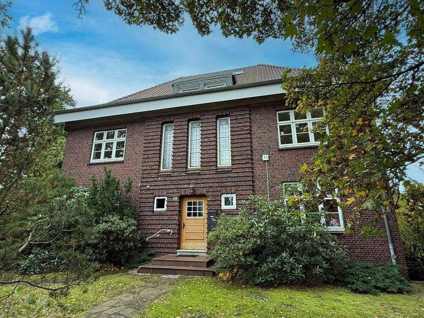 Große Altbau-Wohnung mit 4 Zimmern und Balkon 4 zimmer