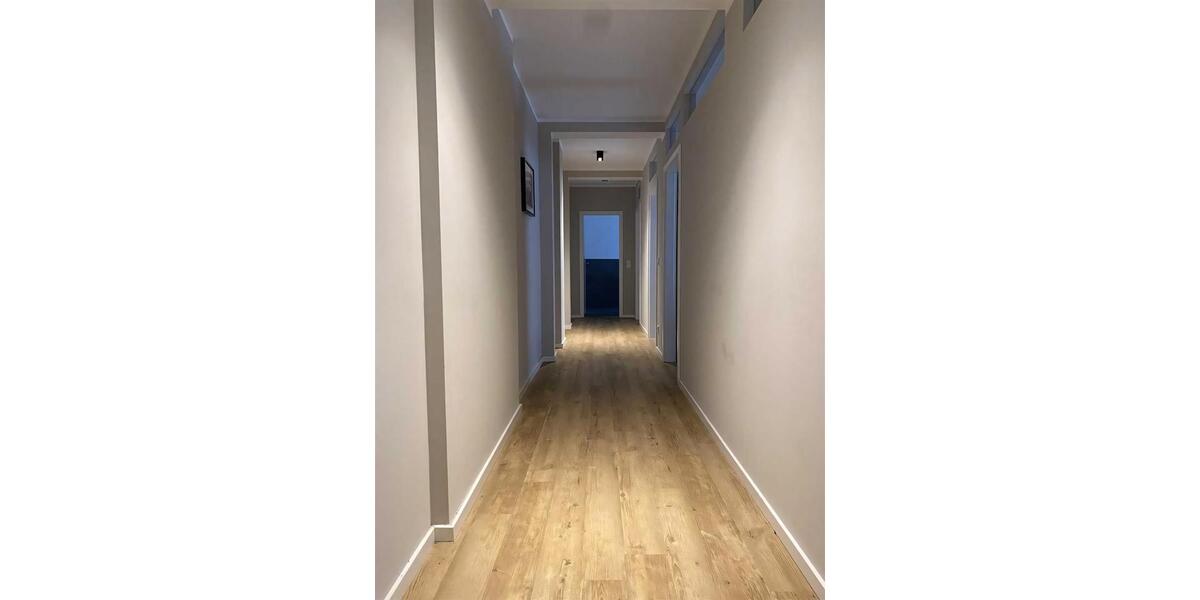 Etagenwohnung Wiesbaden - 4 Zimmer, 111 m&sup2;, 2.090&euro; | Angebot:26698912