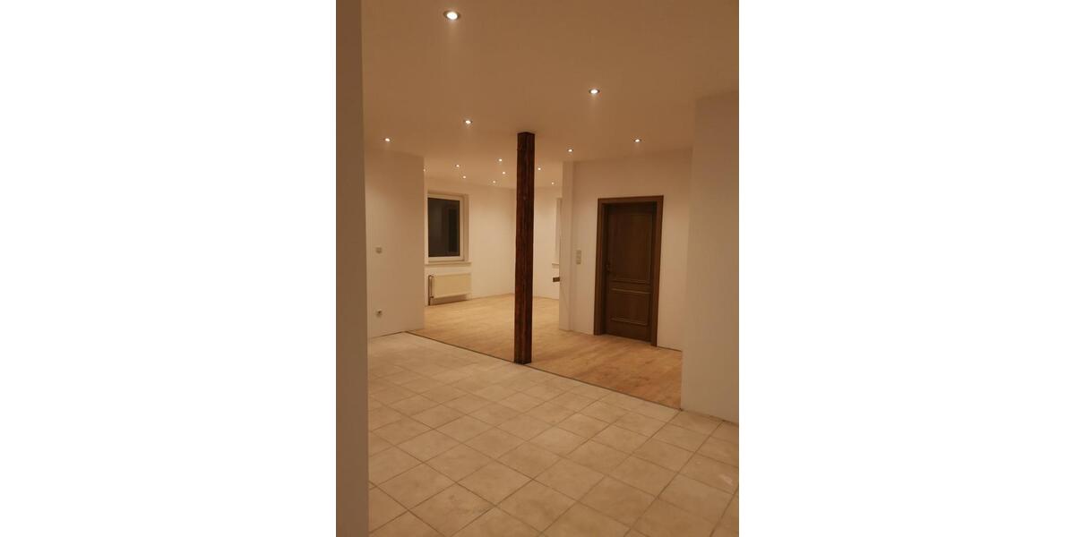 Erdgeschoßwohnung Lübbecke - 2 Zimmer, 100 m&sup2;, 700&euro; | Angebot:25045422