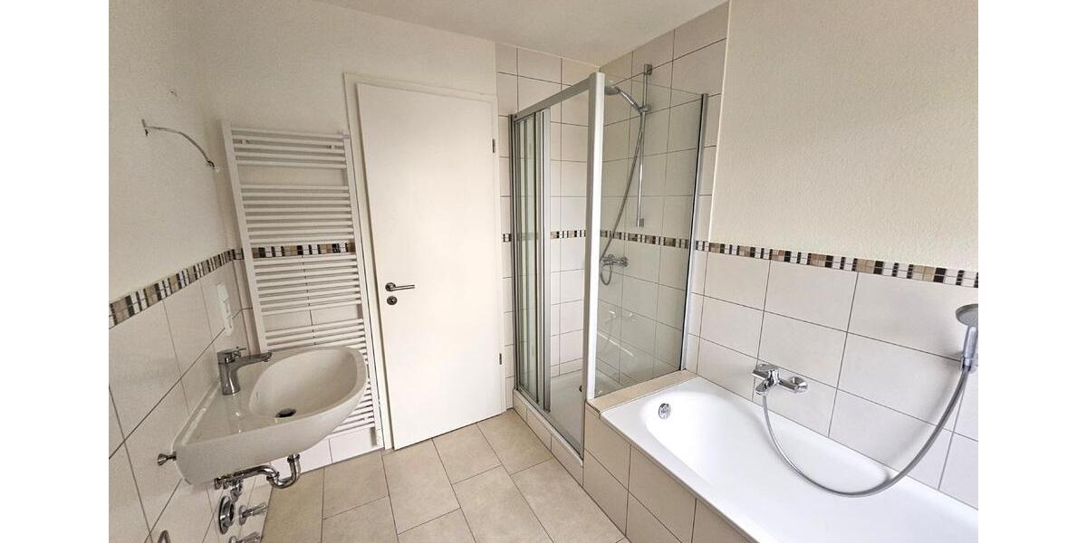 Etagenwohnung Pluwig - 3 Zimmer, 97 m&sup2;, 900&euro; | Angebot:24751471