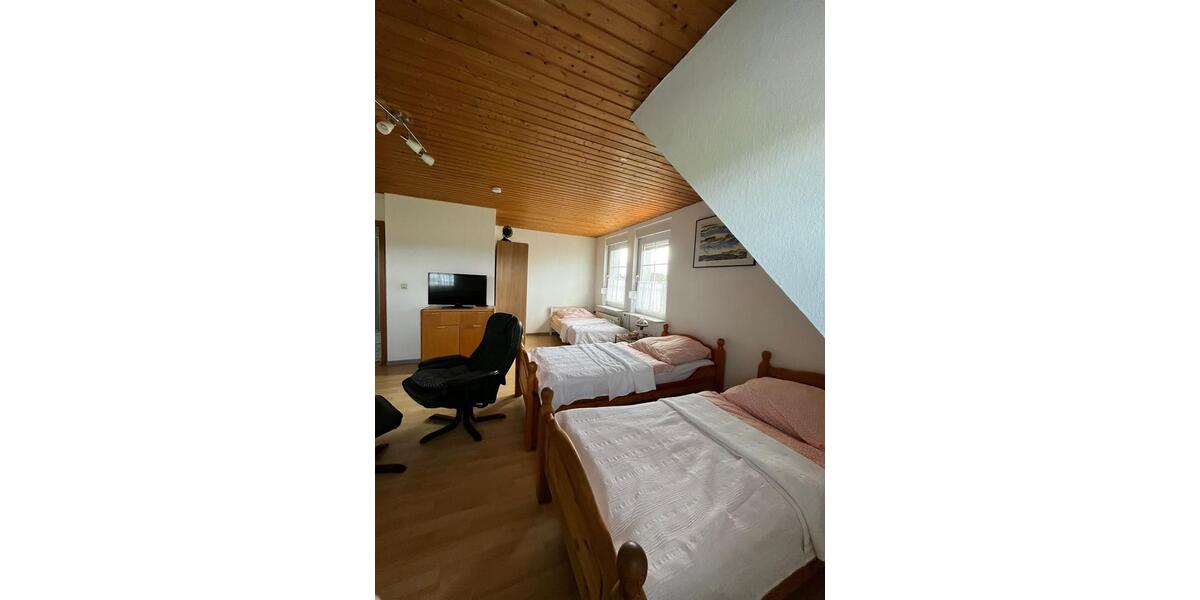 Wohnen auf Zeit Hemmingen - 10 Zimmer, 10 m&sup2;, 30&euro; | Angebot:20249374