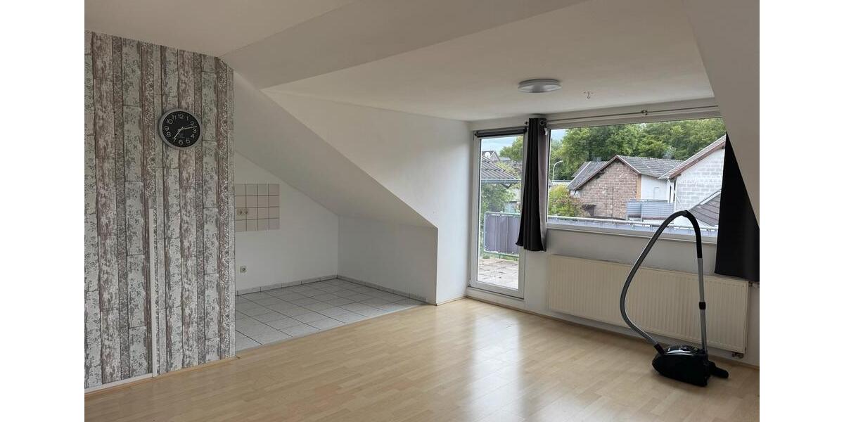 Dachgeschoßwohnung Simmerath - 2 Zimmer, 65 m&sup2;, 620&euro; | Angebot:26614516