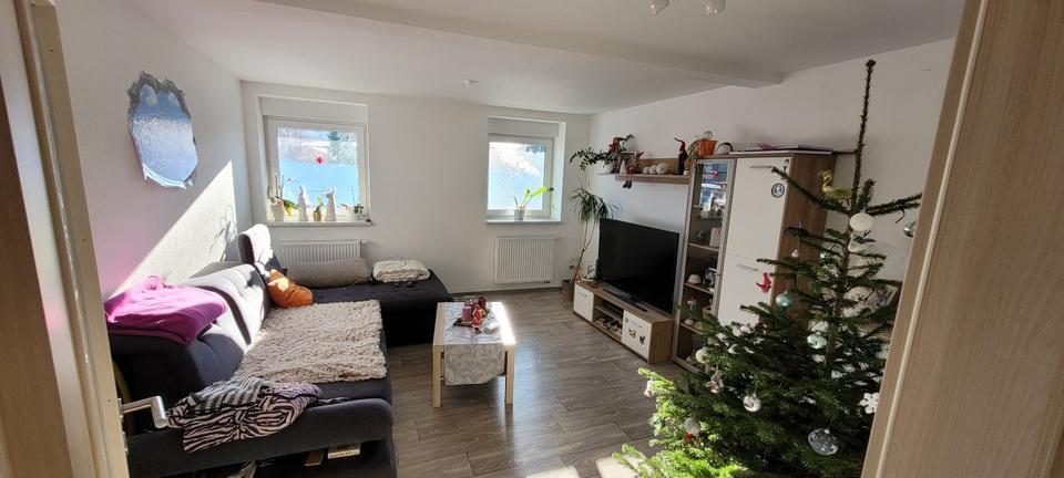 Dachgeschoßwohnung Schleiz - 4 Zimmer, 88 m&sup2;, 660&euro; | Angebot:24830853