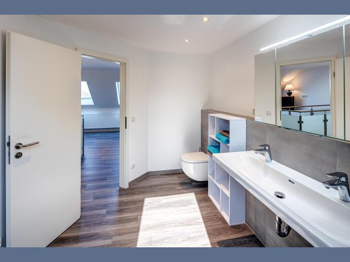 Wohnen auf Zeit Germering - 4 Zimmer, 140 m&sup2;, 2.800&euro; | Angebot:26486195