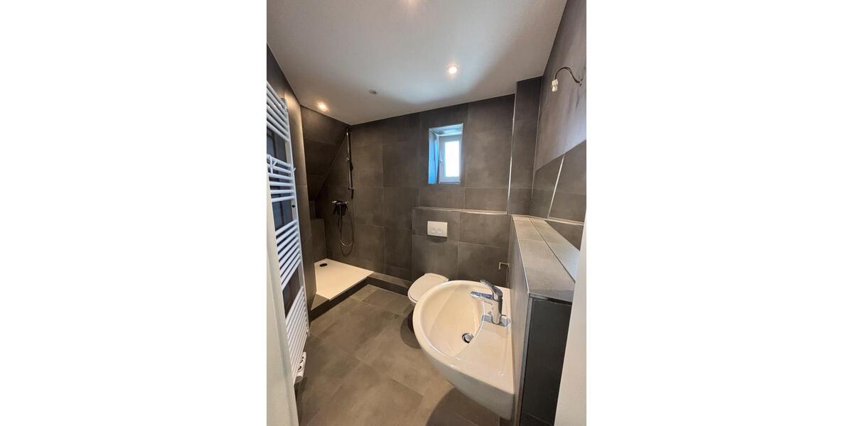 Etagenwohnung Hameln - 3 Zimmer, 80 m&sup2;, 700&euro; | Angebot:26237582