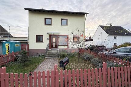 Großzügiges Einfamilienhaus in ruhiger, ländlicher Umgebung. 6 zimmer