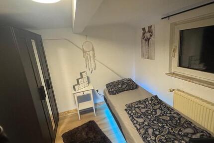 Wohnen auf Zeit Wiesbaden Mainz-Kastel - 4 Zimmer, 15 m&sup2;, 400&euro; | Angebot:25358245