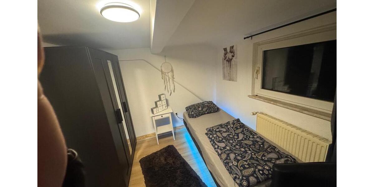 Wohnen auf Zeit Wiesbaden Mainz-Kastel - 4 Zimmer, 15 m&sup2;, 400&euro; | Angebot:25358245