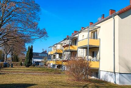 Wohnung Teutschenthal - 3 Zimmer, 60 m&sup2;, 528&euro; | Angebot:25882969