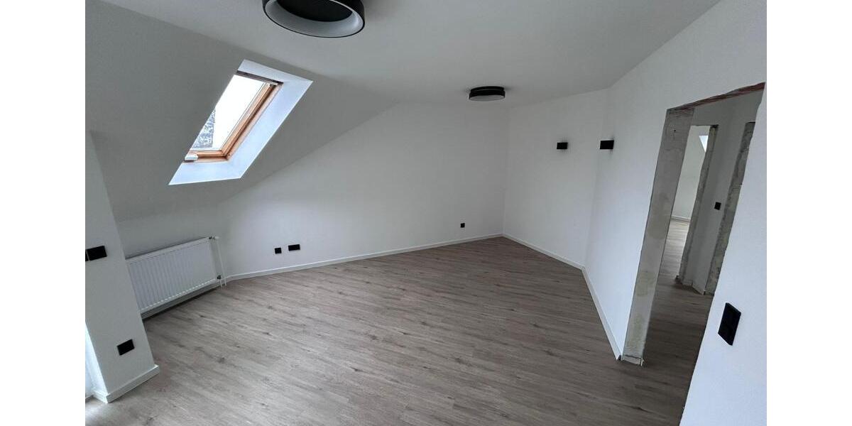 Dachgeschoßwohnung Salzgitter Ortschaft Ost - 2 Zimmer, 54 m&sup2;, 600&euro; | Angebot:24832657