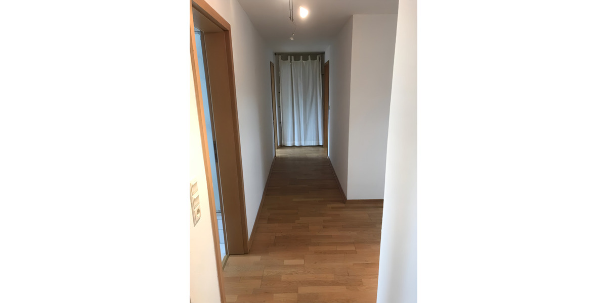 Helle 4-Zimmer-Wohnung ca. 95m²+Sonnenterrasse+ opt. mit Garten 4 zimmer
