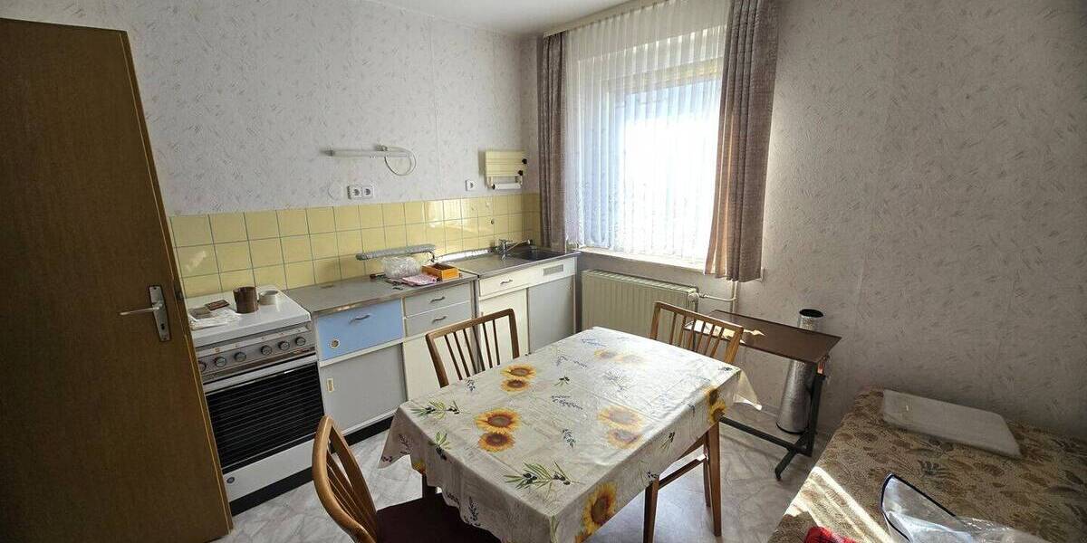 Einfamilienhaus Eschwege Niederhone - 7 Zimmer, 140 m&sup2;, 870&euro; | Angebot:25985105