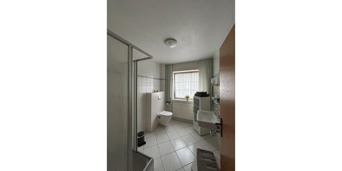 Erdgeschoßwohnung Norden - 3 Zimmer, 72 m&sup2;, 850&euro; | Angebot:26029403