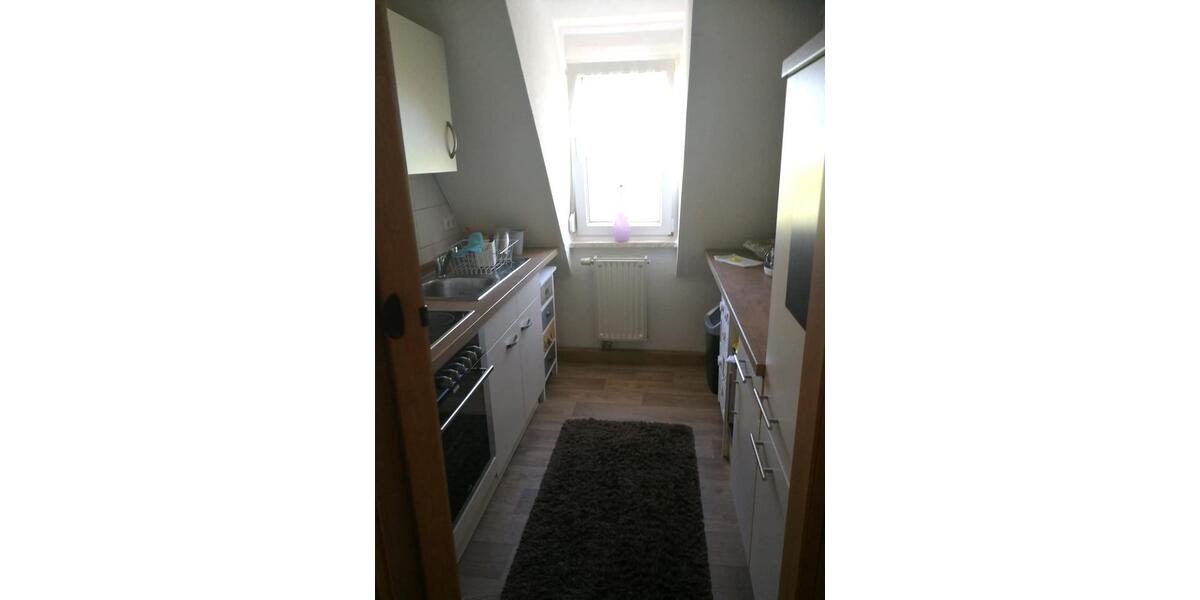 Dachgeschoßwohnung Oschatz - 2 Zimmer, 50 m&sup2;, 300&euro; | Angebot:25871913