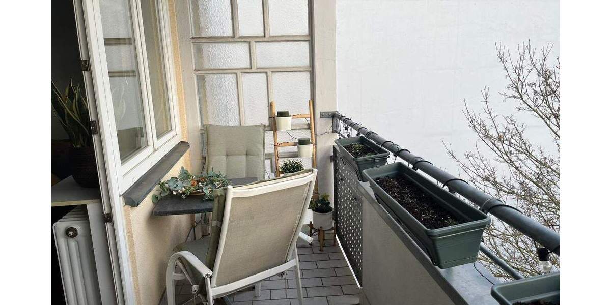 Etagenwohnung Fürth Südstadt - 2 Zimmer, 63 m&sup2;, 700&euro; | Angebot:25107880