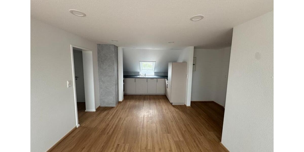 Dachgeschoßwohnung Bad Waldsee - 3.5 Zimmer, 70 m&sup2;, 1.350&euro; | Angebot:26629229