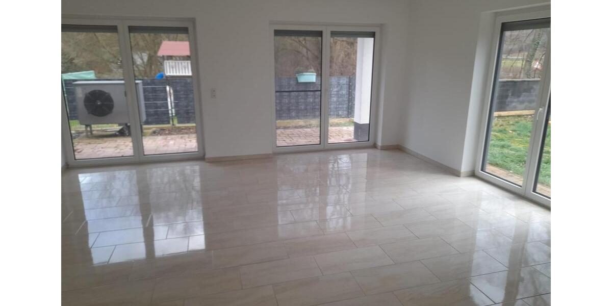 Doppelhaushälfte Aßlar - 4 Zimmer, 115 m&sup2;, 1.400&euro; | Angebot:26505060