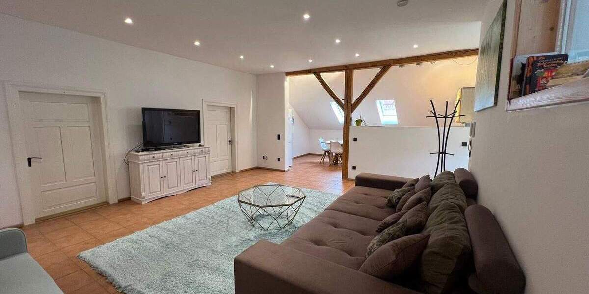 Etagenwohnung Waal Emmenhausen - 4 Zimmer, 136 m&sup2;, 1.300&euro; | Angebot:24341495