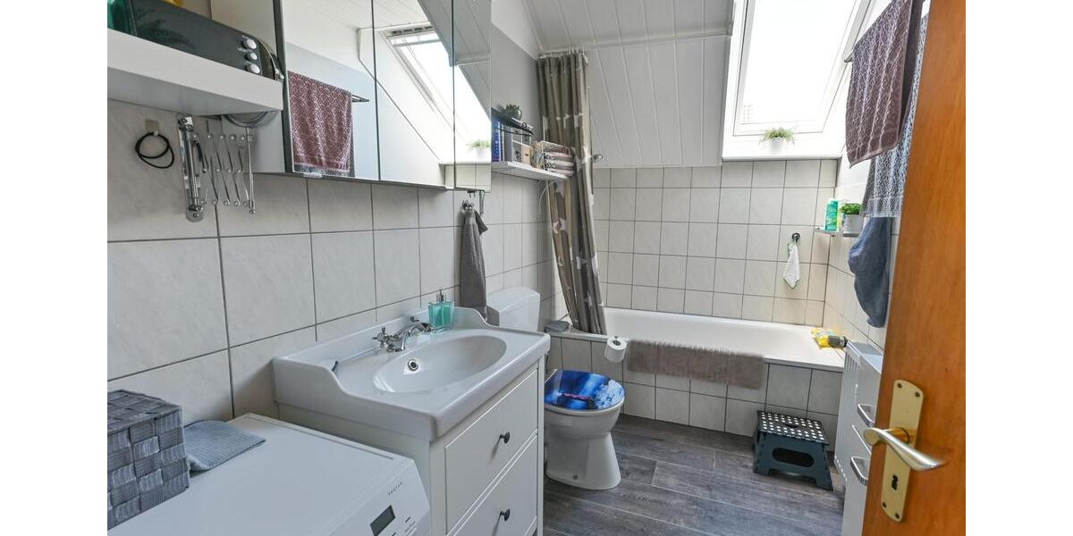 Etagenwohnung Bad Segeberg - 3 Zimmer, 79 m&sup2;, 689&euro; | Angebot:25875527