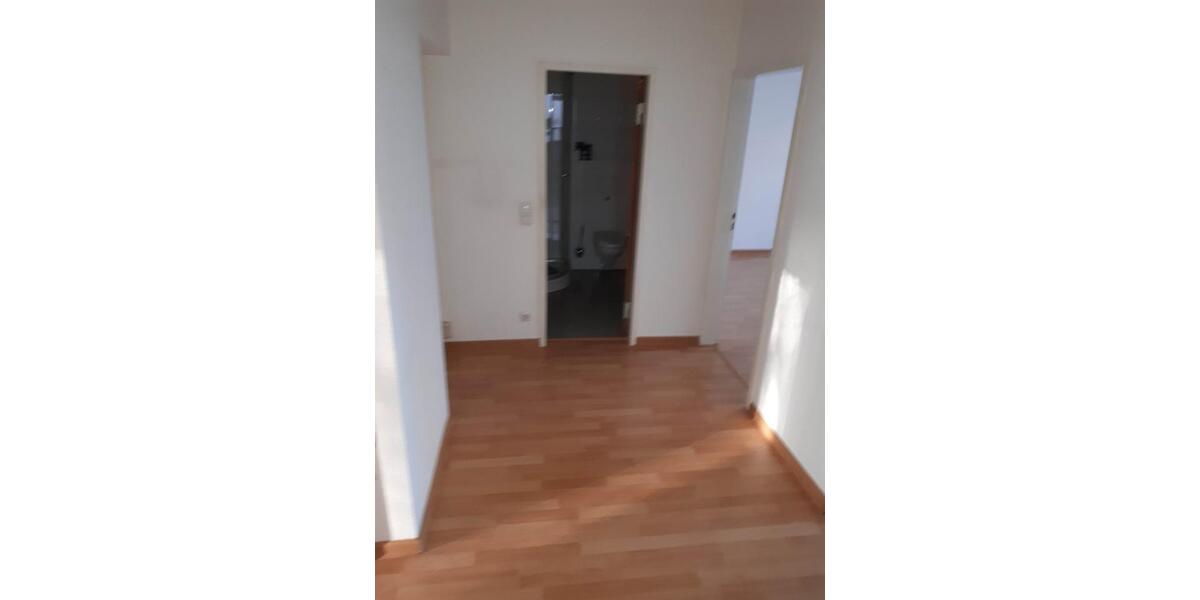 Erdgeschoßwohnung Saarbrücken West - 2 Zimmer, 69 m&sup2;, 550&euro; | Angebot:26519230